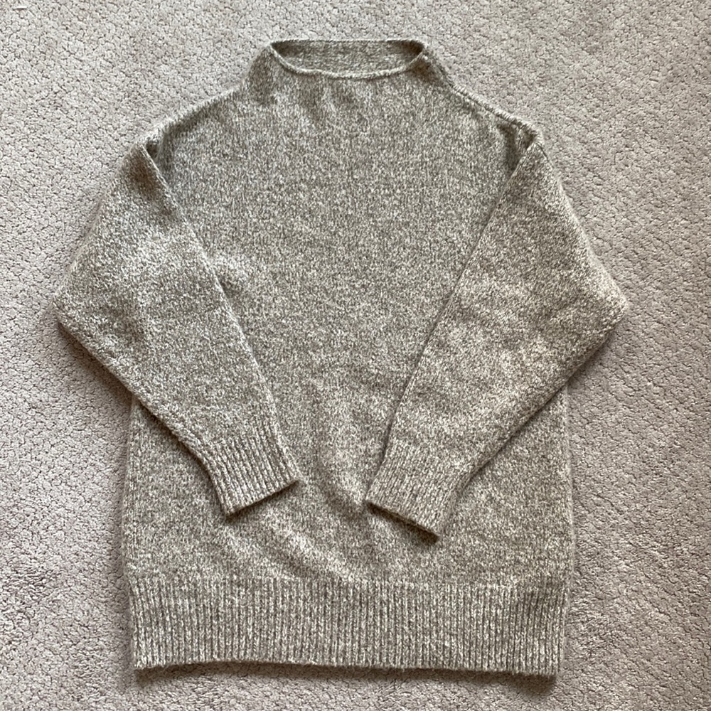 UNIQLO Sweater